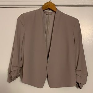Babaton cropped power blazer